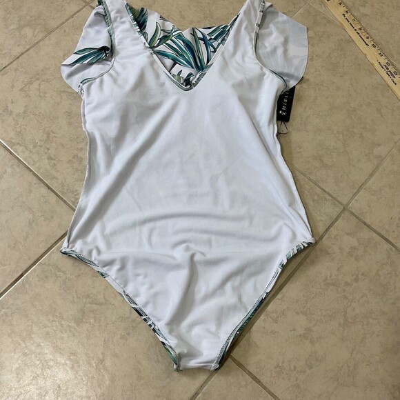 NWT Tempt Me swim women’s 1pc Floral Ruffle green/white Sz Large - Picture 7 of 7